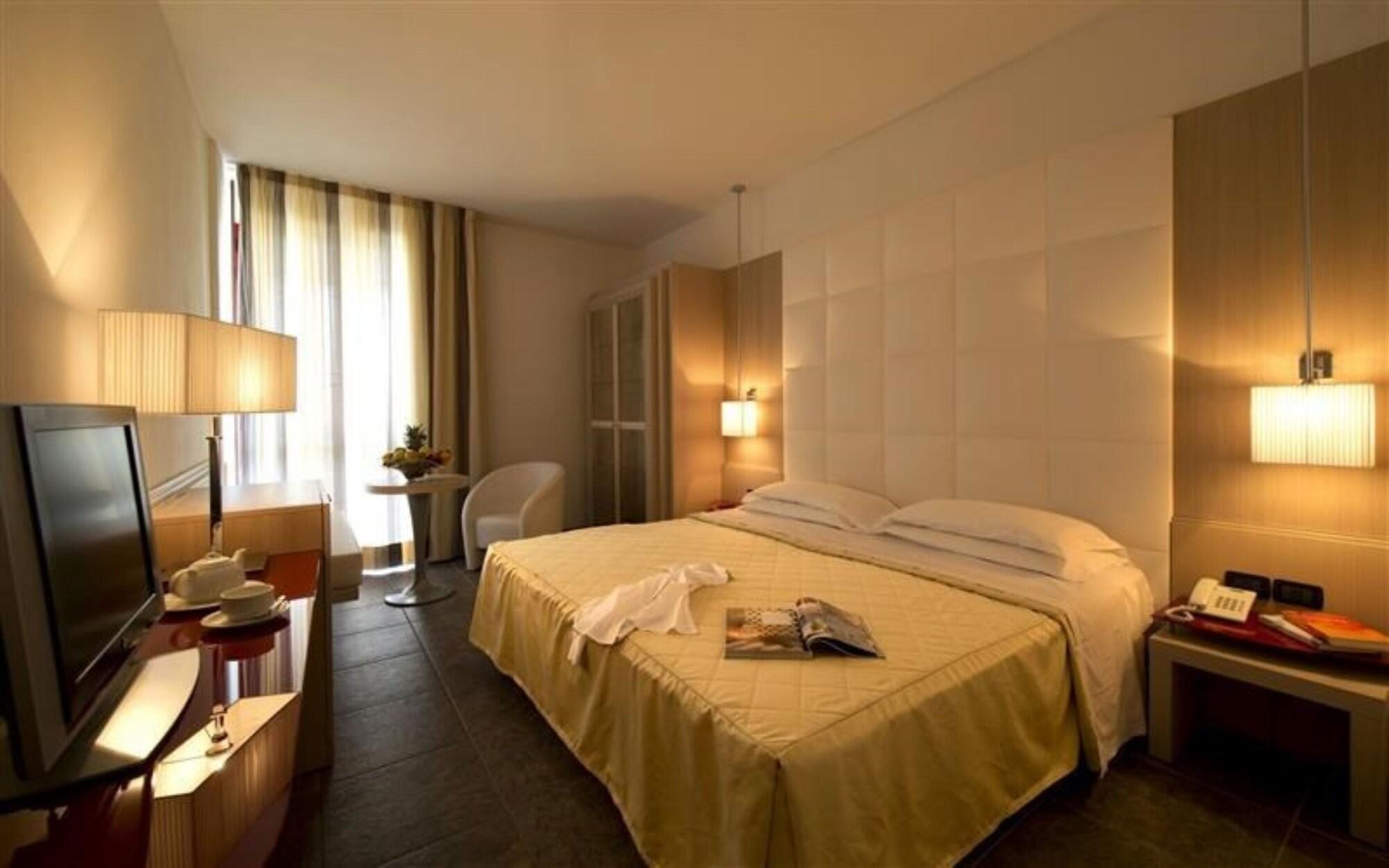 Grand Admiral Palace 4*